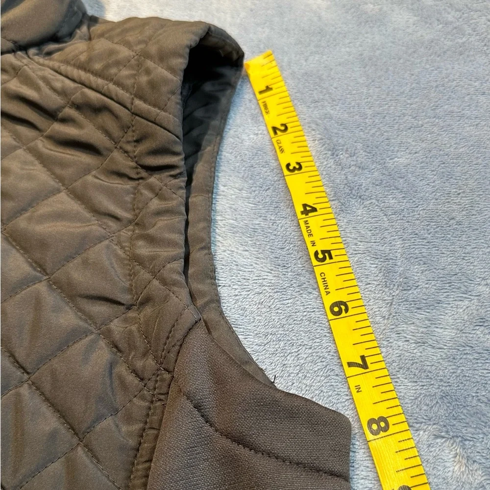 Van Heusen•insulated full-zip vest•women’s small•polyester•gray•quilted•pockets - Picture 10 of 13